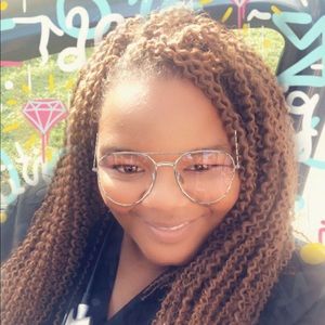 Meet your Posher, Katrina